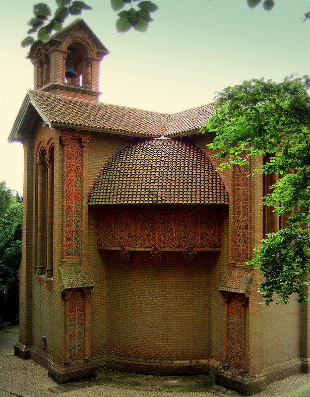 Watts Cemetery Chapel