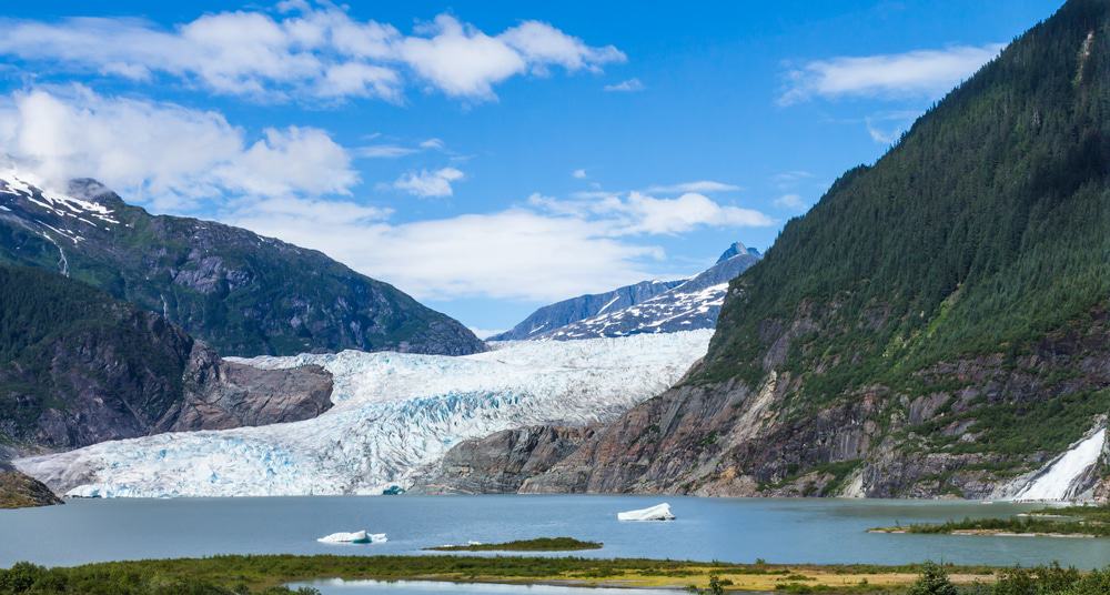 ndenhall Glacier and Lake, Alaska