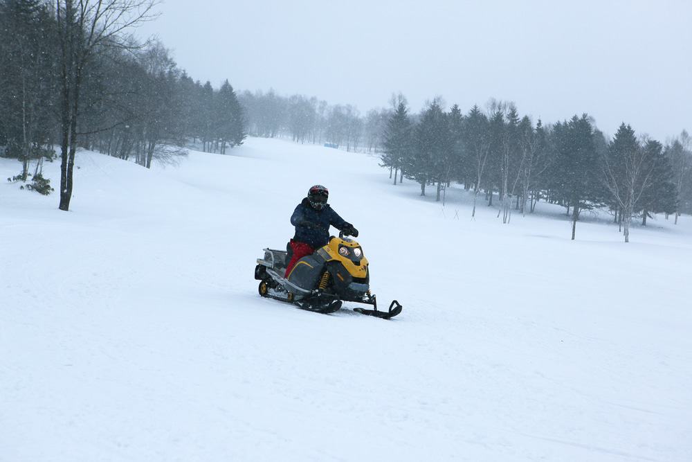 Niseko Snowmobiling