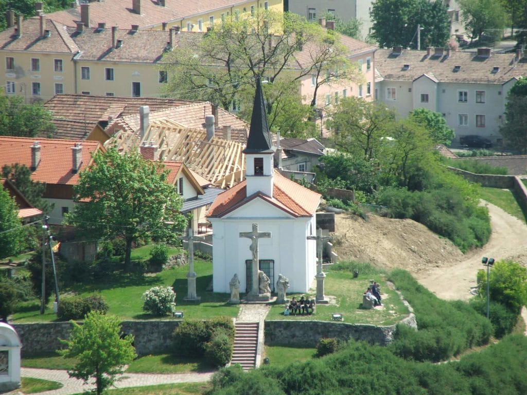 Szenttamás, Esztergom