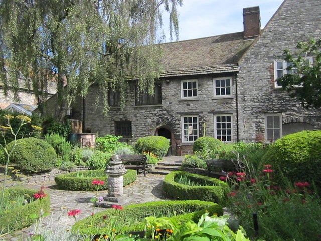 Scaplen's Court Museum