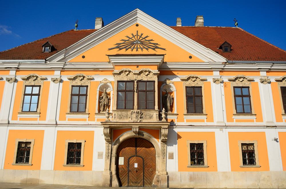 House Of The Iron Stump, Gyor