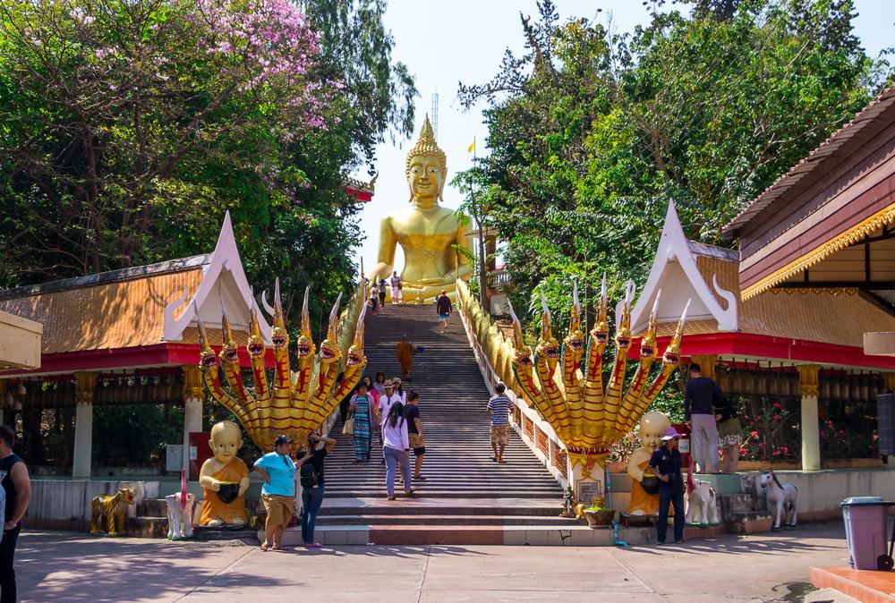 Wat Phra Yai