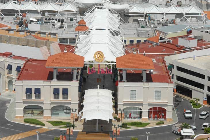 La Isla Shopping Village