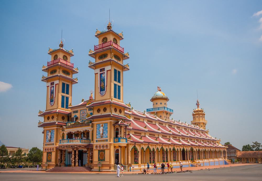 Cao Dai Temple