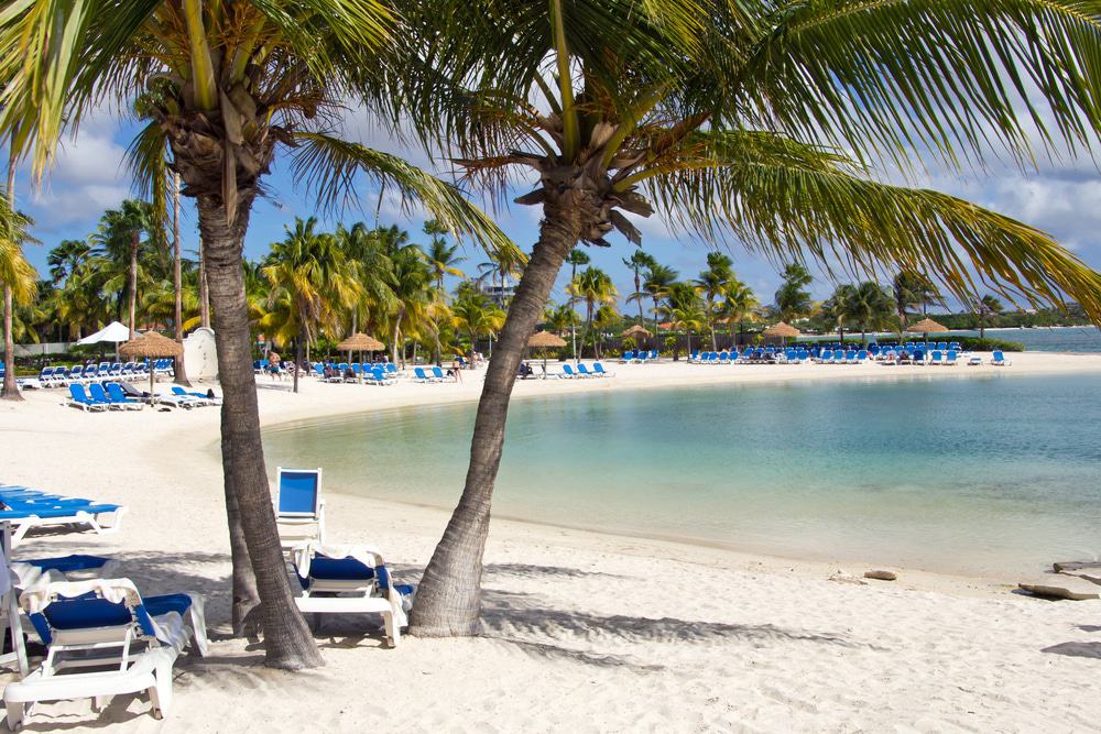 Surfside Beach, Oranjestad