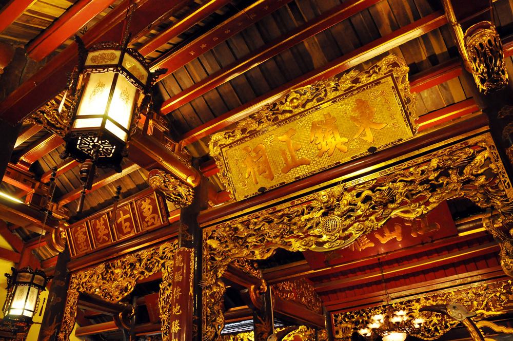 Bach Ma Temple, Hanoi