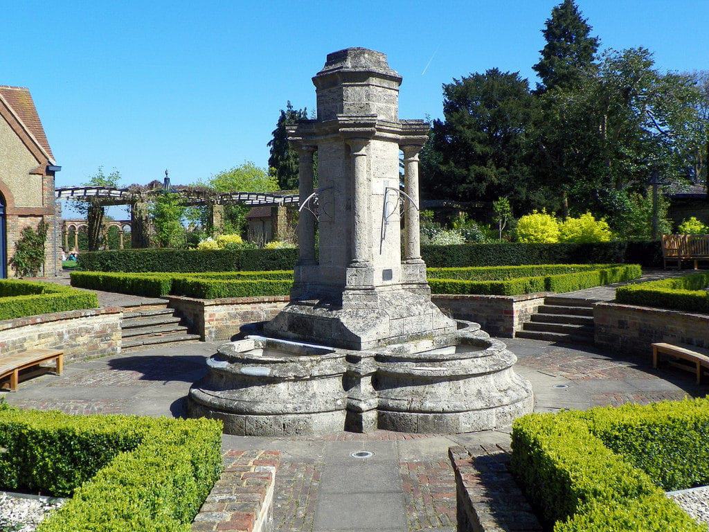 Bushey Rose Garden
