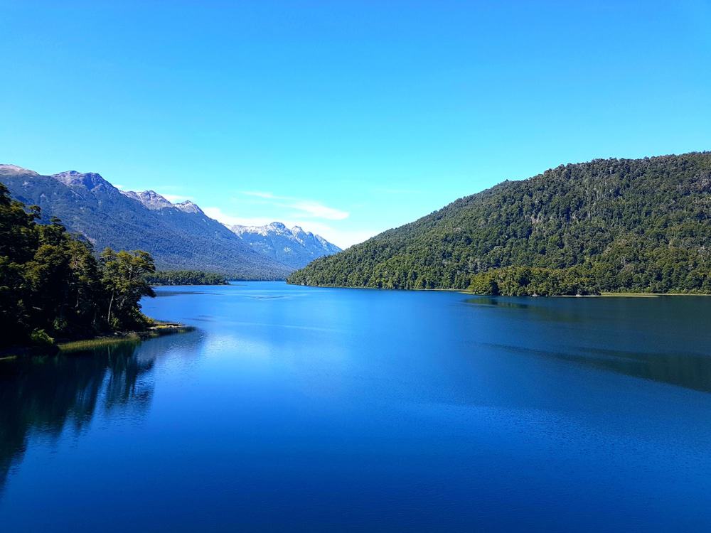 Lago Lacár, Argentina