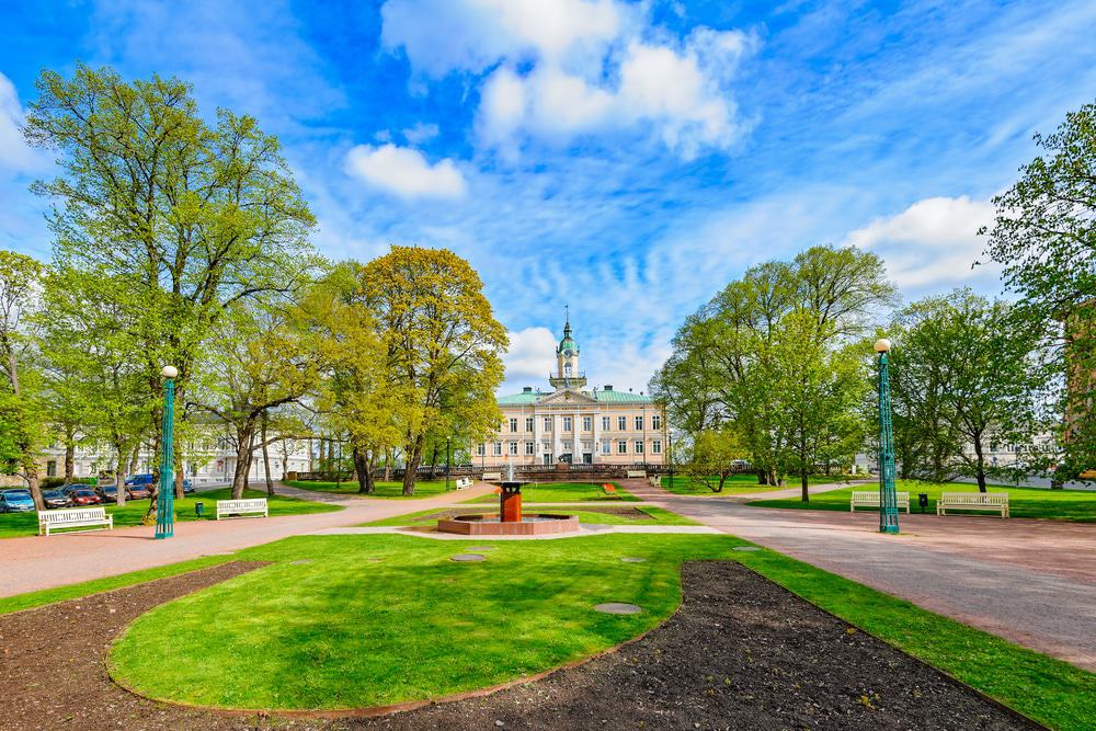 Raatihuoneenpuisto Park, Pori