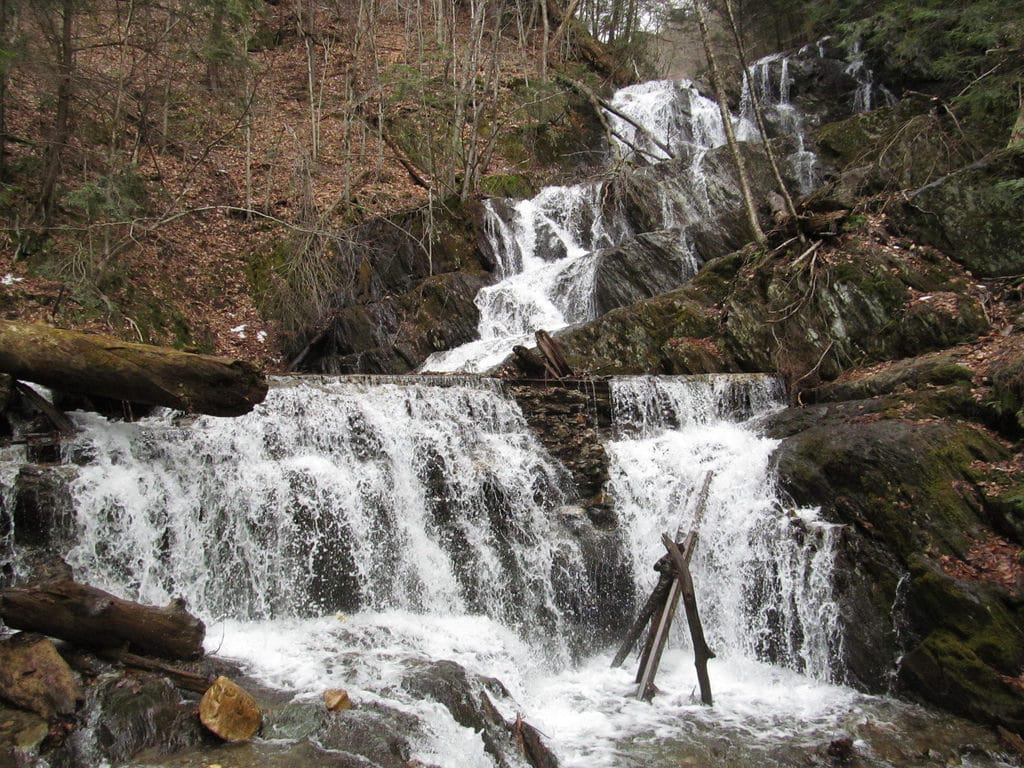 Twin Cascades, Massachusetts