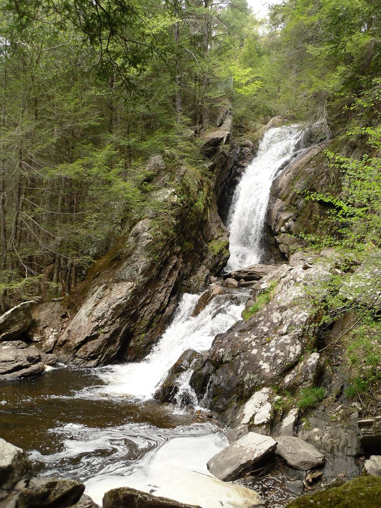 Campbell Falls, Massachusetts