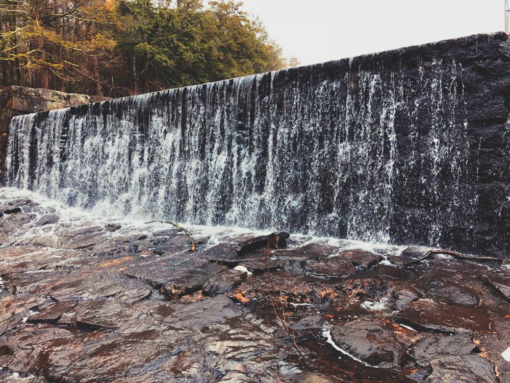 Burr Falls, Connecticut