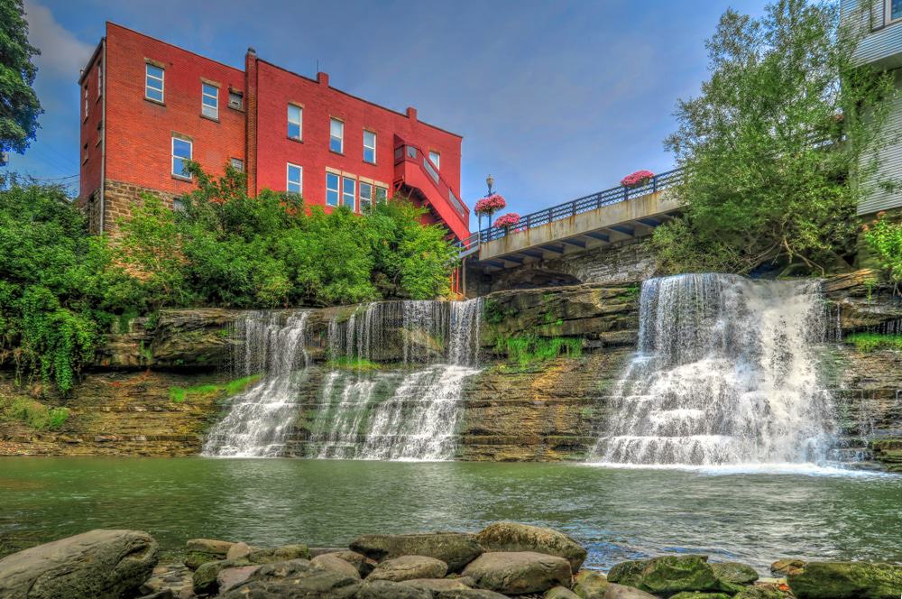 Chagrin Falls, Cleveland