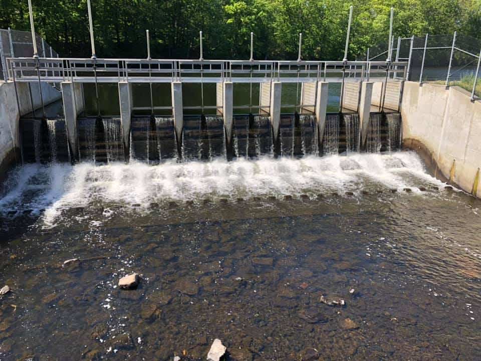 Robin Hollow Pond Falls