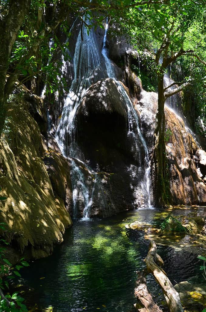 Boca da Onça Waterfall