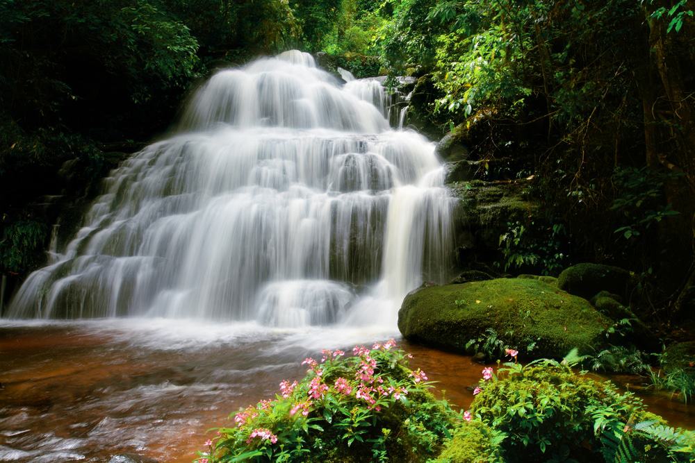 Man Daeng Waterfall