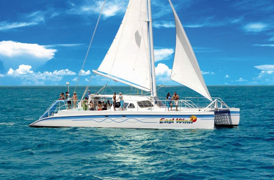 Catamaran To Icacos Island Area