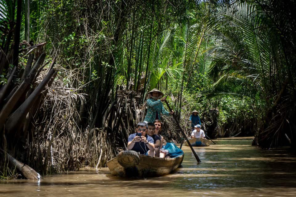 Upper Mekong River Tour With Vinh Trang Pagoda