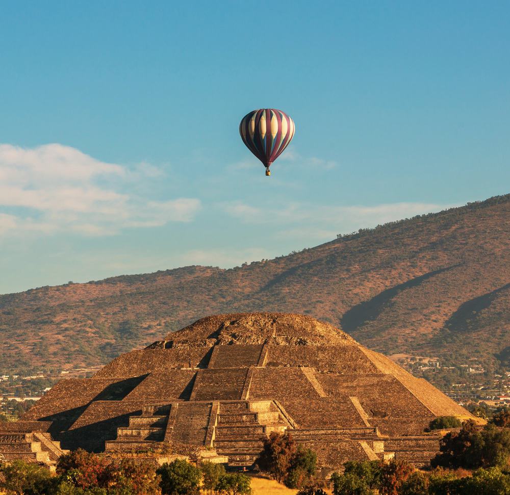 Pyramid of the Sun. Teotihuacan