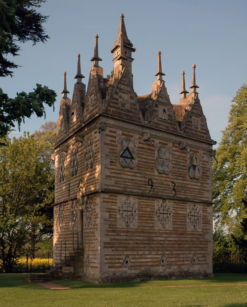  Rushton Triangular Lodge
