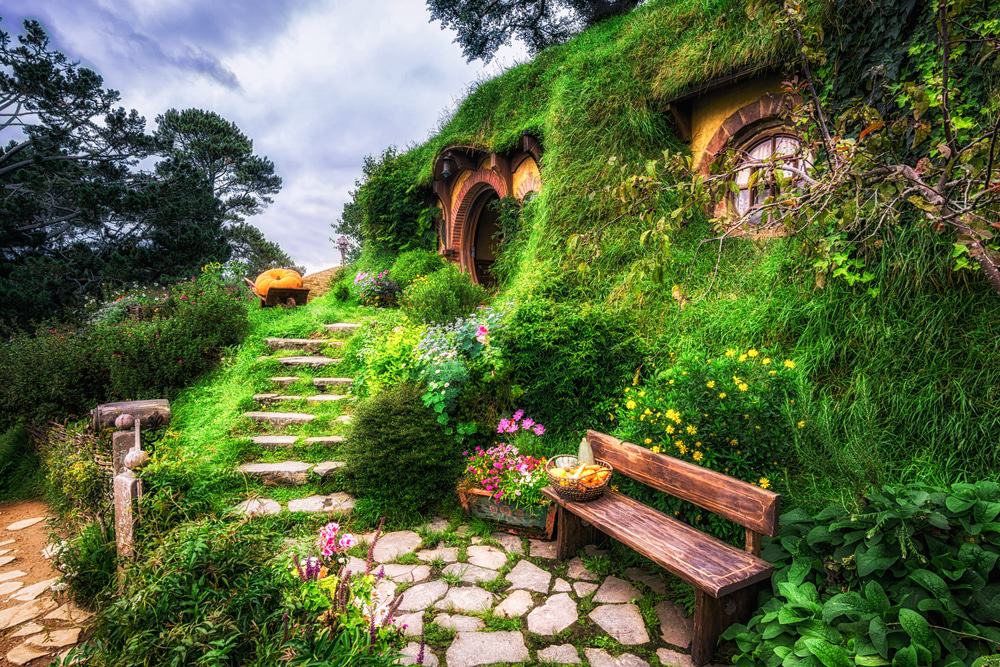 Hobbiton Movie Set