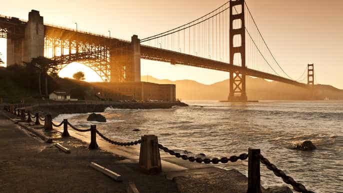 Alcatraz Ticket with 3-Hour Bicycle Tour at Sunset