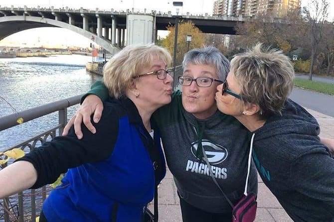 Clue-Gathering Adventure Game