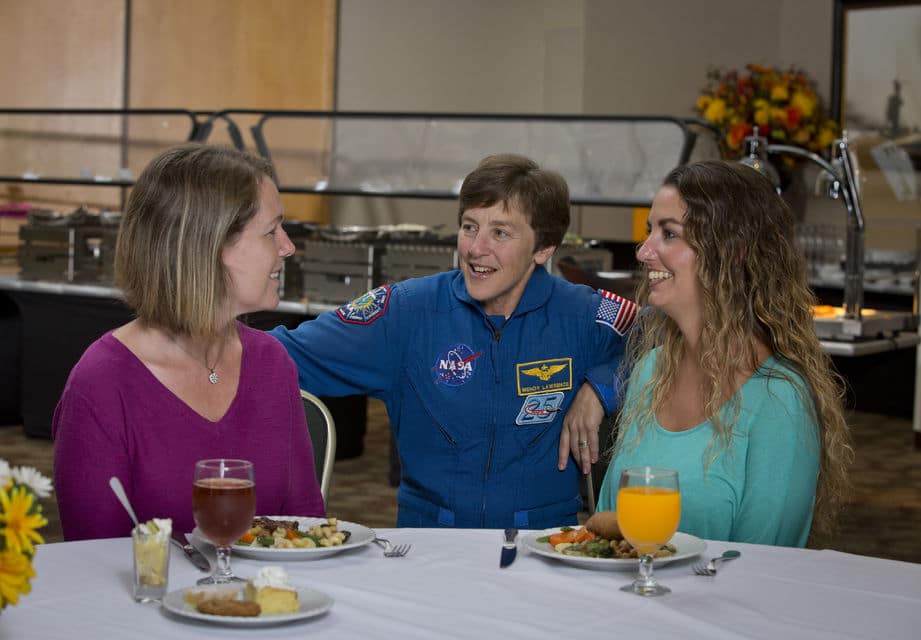 Dine With An Astronaut At Kennedy Space Center Tour