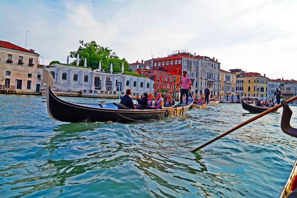 Gondola Serenade