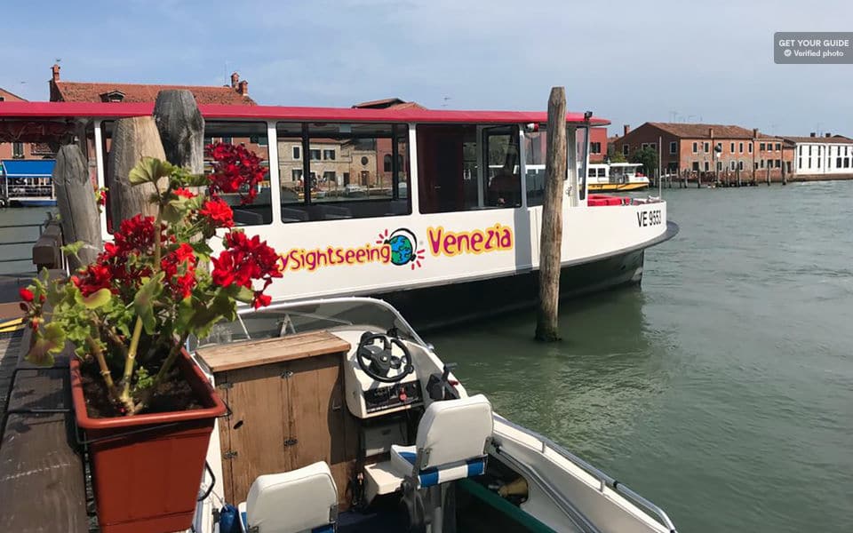 Hop-on Hop-off City Sightseeing Boat Tour