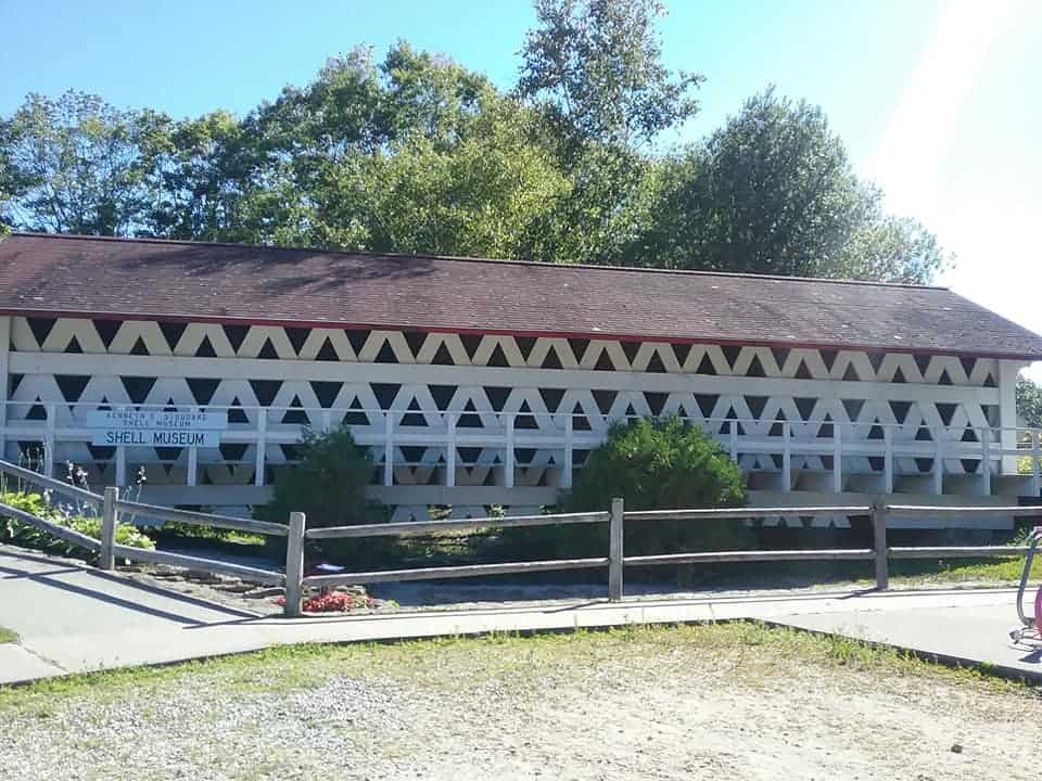 Kenneth E. Stoddard Shell Museum, Boothbay