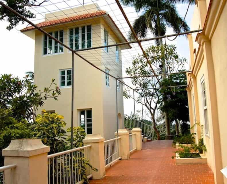 Trail Of Ernest Hemingway Tour