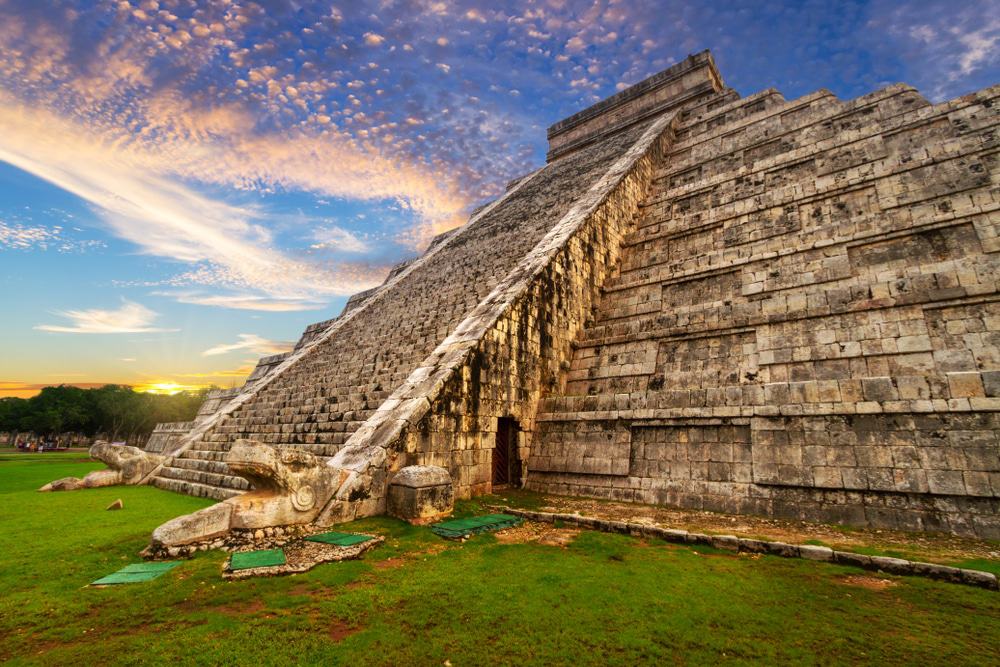 Chichén Itzá Sunrise