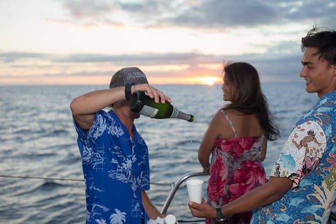 Aloha Sunset Sail With Hawaiian Style Buffet