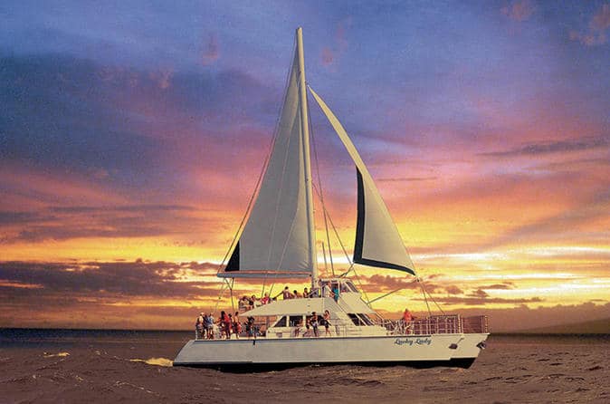 Na Pali Sightseeing Sunset Dinner Cruise