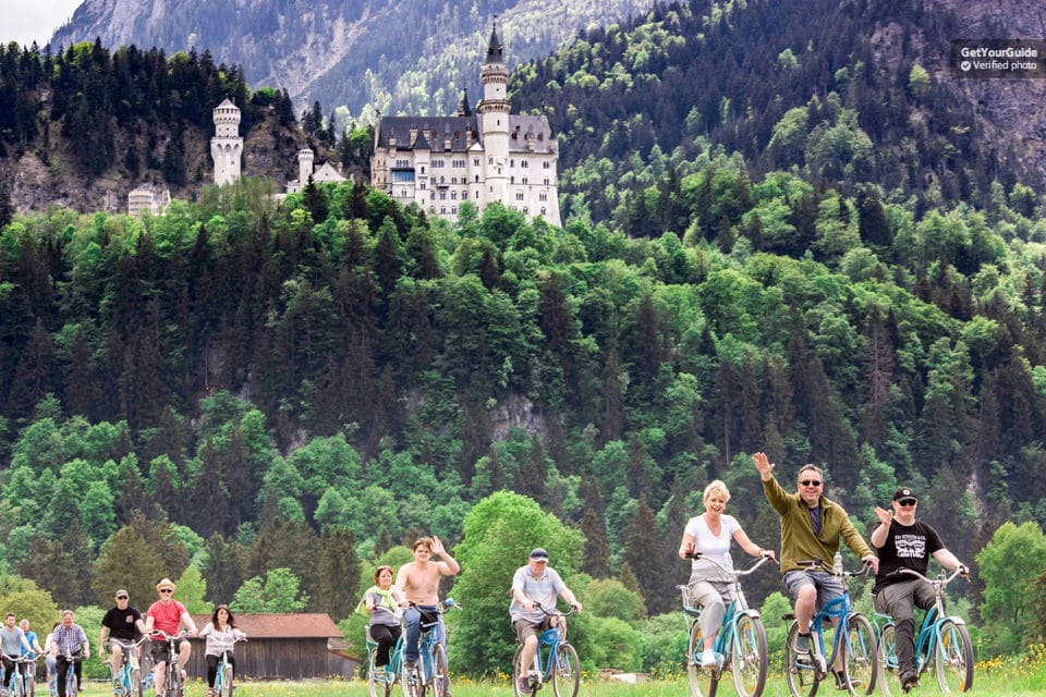 Neuschwanstein Castle Luxury Bus And Bike Tour