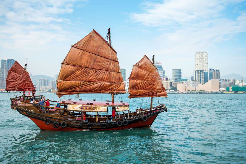 Victoria Harbor Guided Heritage Cruise Day Tour