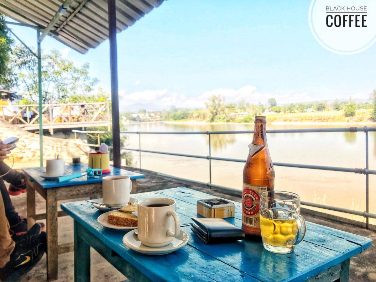 Black House Coffee Shop