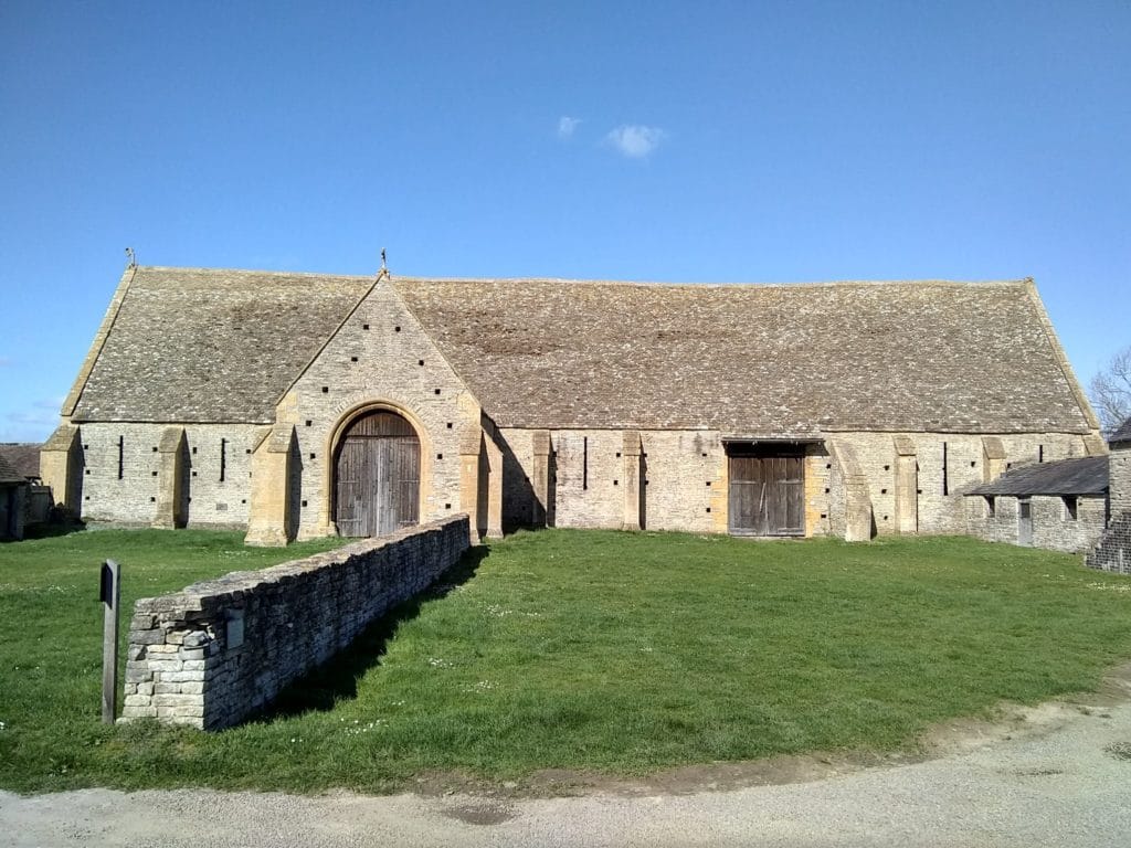 Middle Littleton Tithe Barn