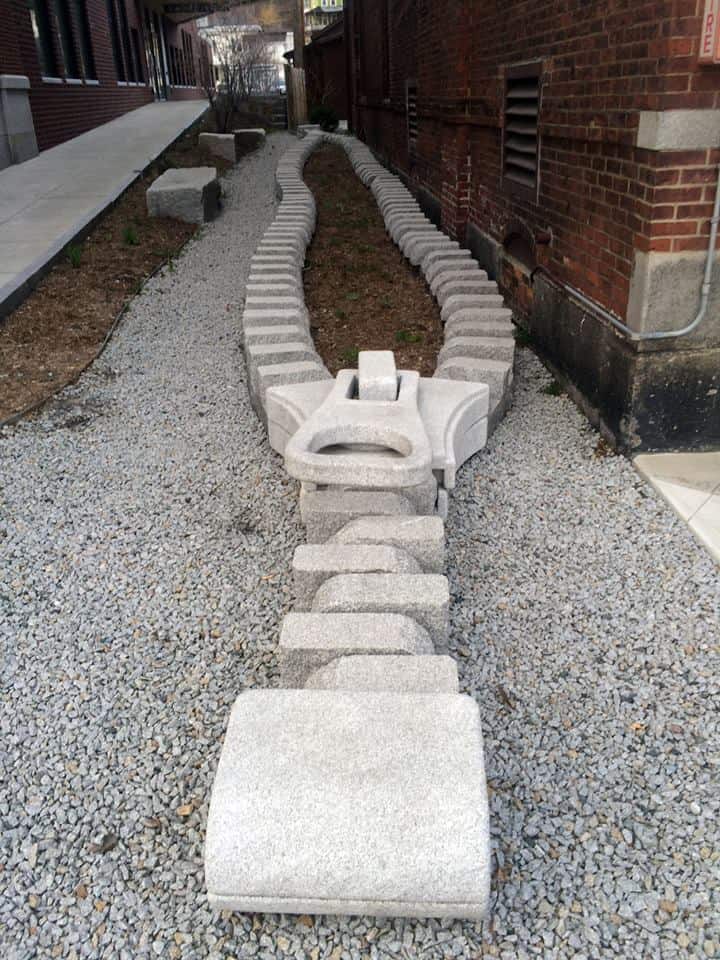 Zipper Sculpture Barre