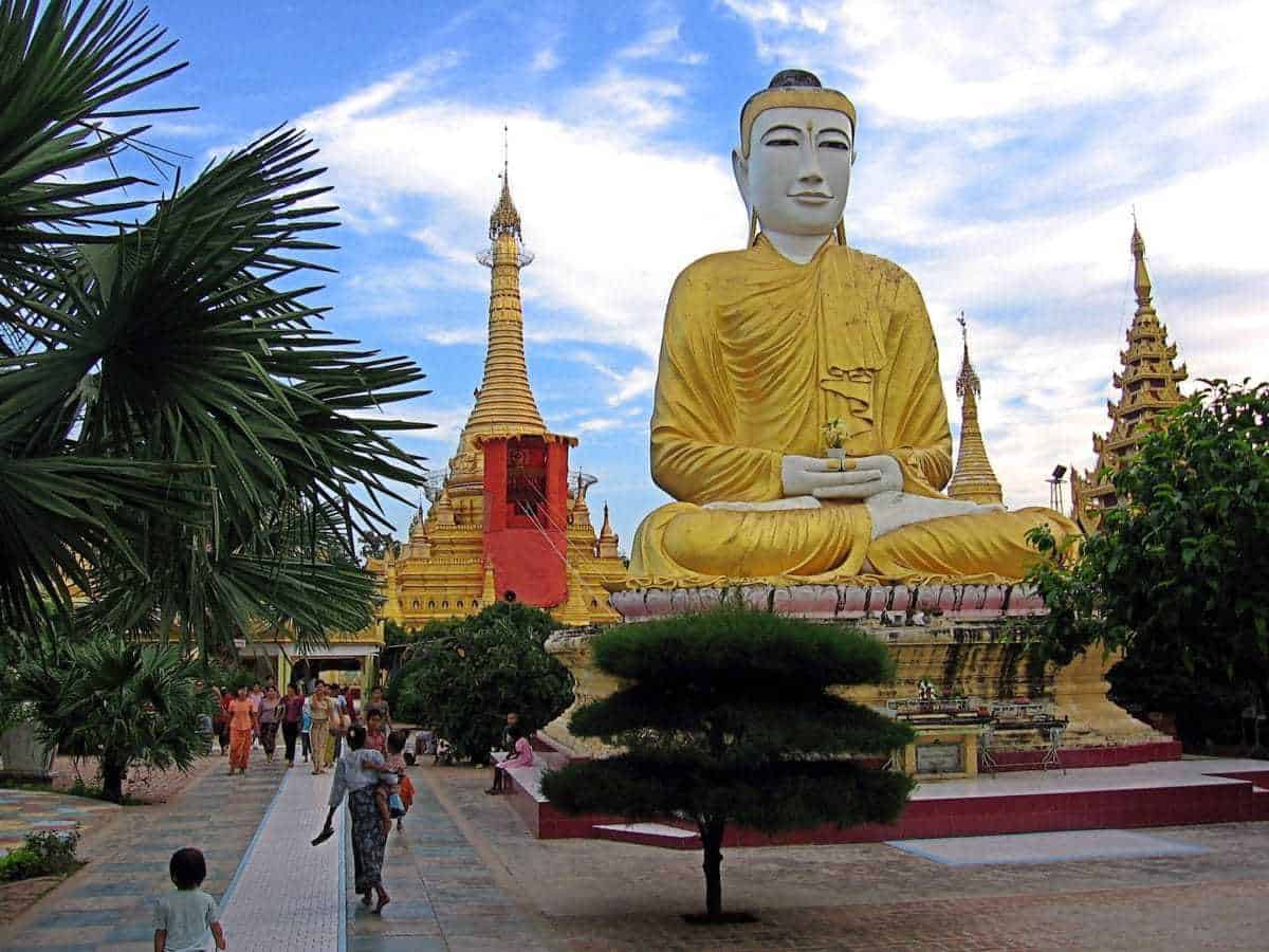 Shwezigon Paya Monywa