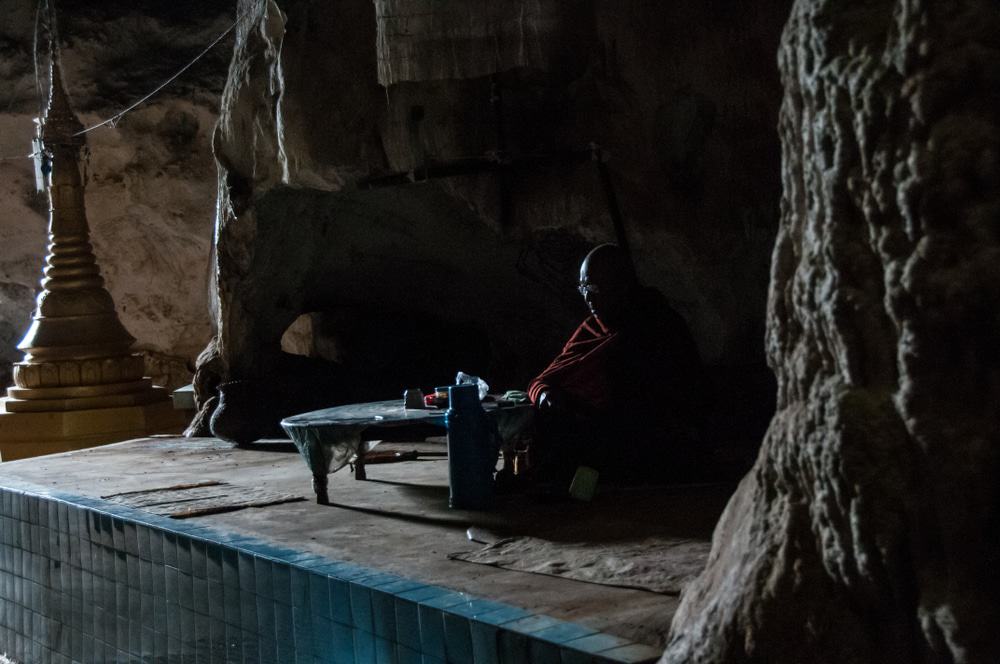 Htat Eian Caves