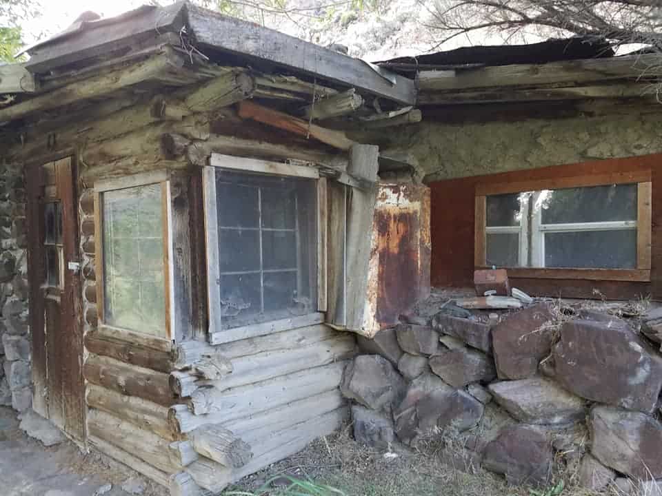 Dugout Dick Memorial, Salmon
