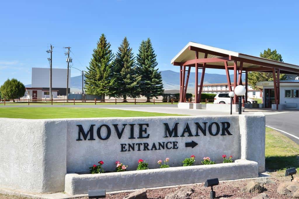 Movie Manor, Monte Vista