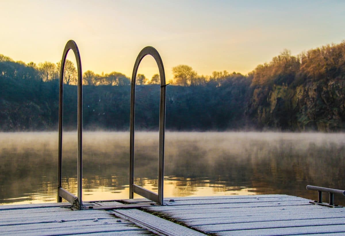 Stoney Cove - National Dive Centre
