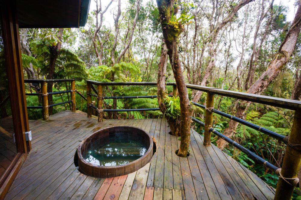 Hawaii Volcano Treehouse Rental, Big Island