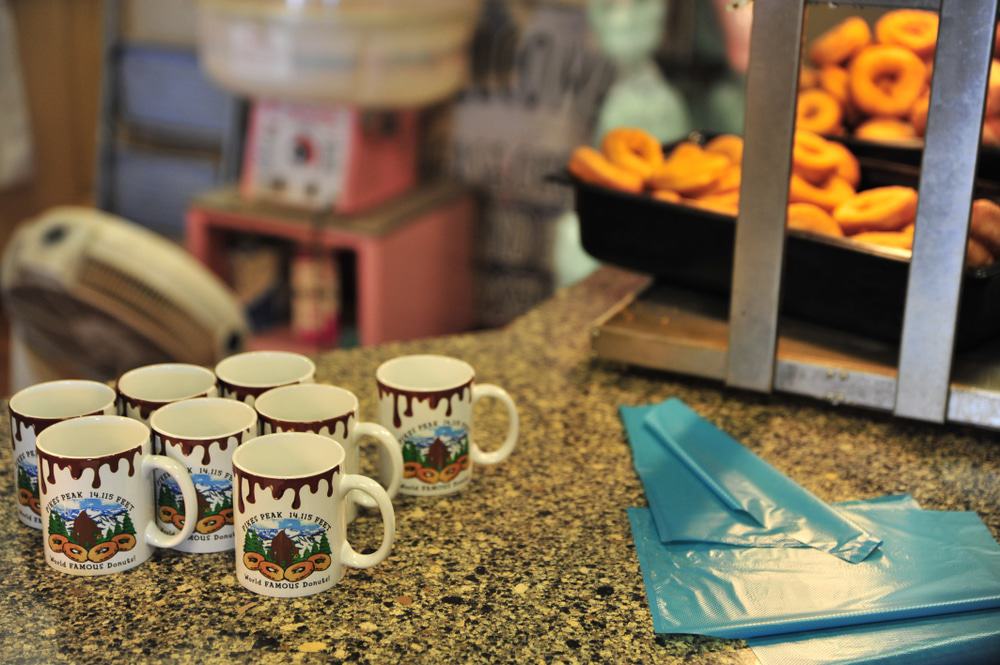 Pikes Peak Summit House, Cascade