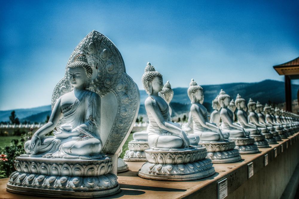 Garden of One Thousand Buddhas, Arlee