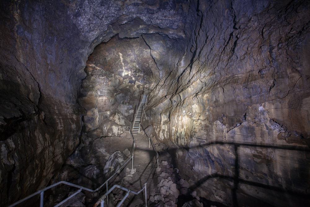 Lava River Cave, Bend
